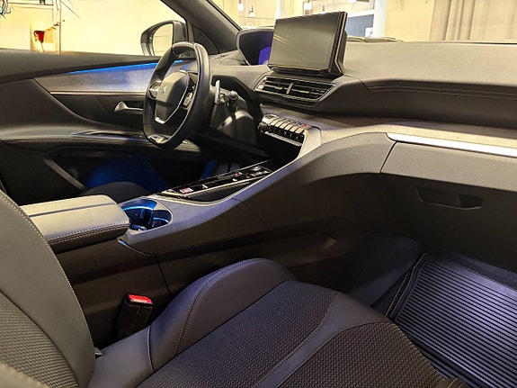 Peugeot 5008 7 of 14