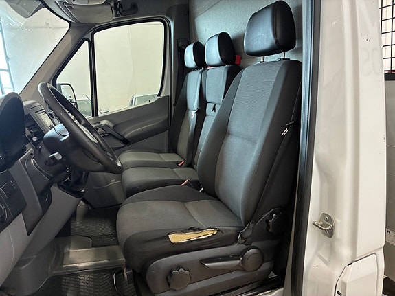 Volkswagen Crafter 12 of 12