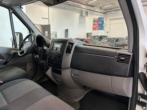 Volkswagen Crafter 10 of 12
