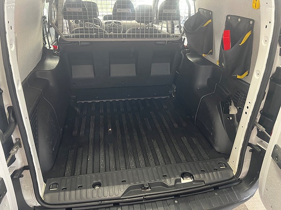 Renault Kangoo Express 11 of 16