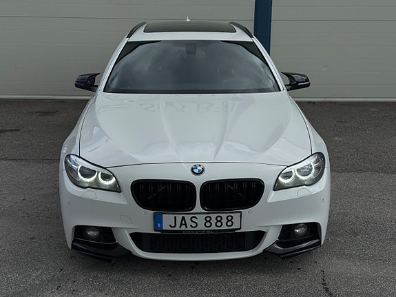BMW 520d 2 of 22