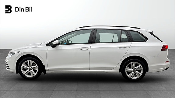 Volkswagen Golf VIII 2 of 18