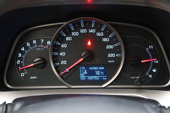 Toyota RAV4 8 of 19