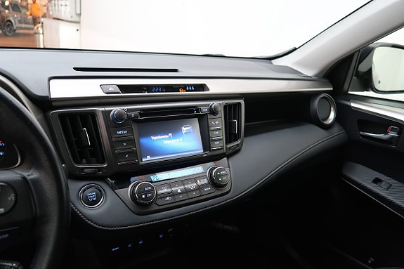 Toyota RAV4 18 of 19