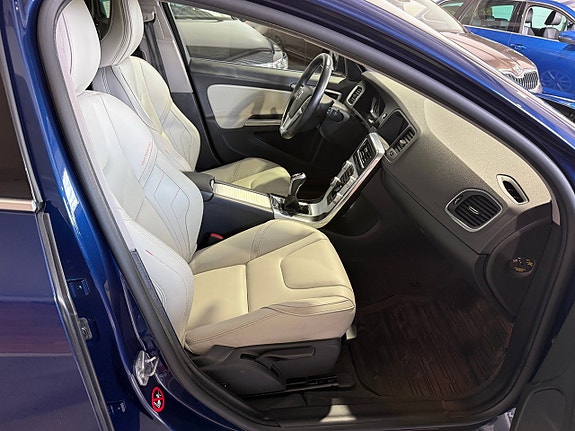 Volvo V60 16 of 26