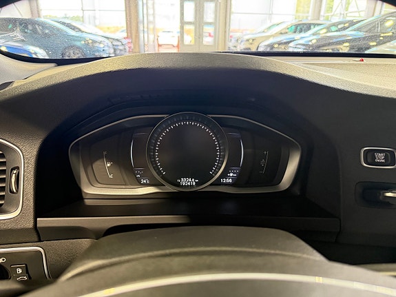Volvo V60 22 of 26
