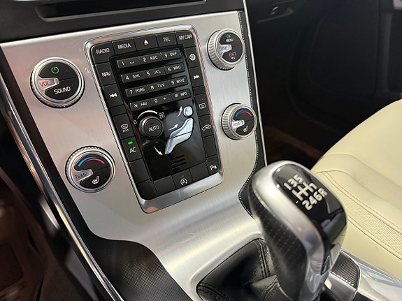 Volvo V60 20 of 26