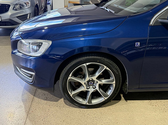 Volvo V60 4 of 26
