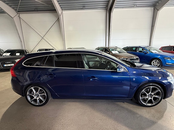 Volvo V60 14 of 26