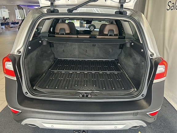 Volvo XC70 9 of 22