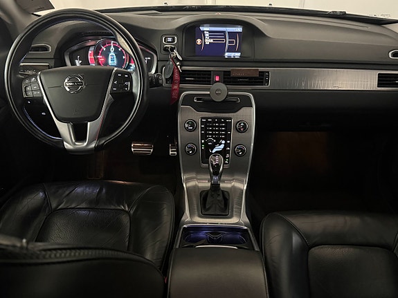 Volvo XC70 18 of 21