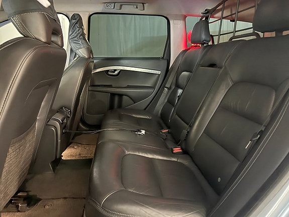 Volvo XC70 9 of 21