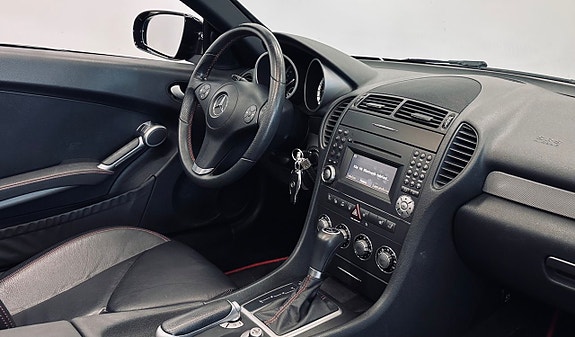 Mercedes-Benz SLK200 14 of 15