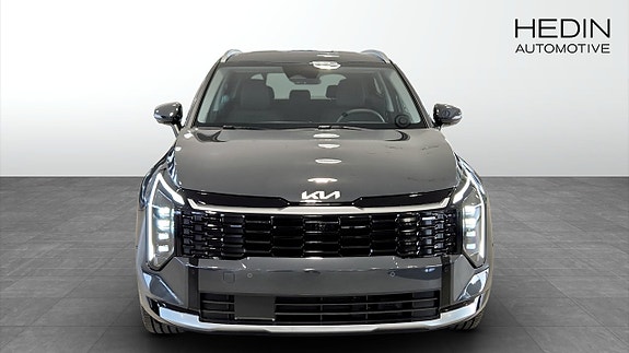 Kia Sportage 2 of 12