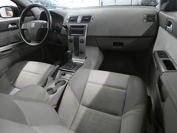 Volvo V50 12 of 15