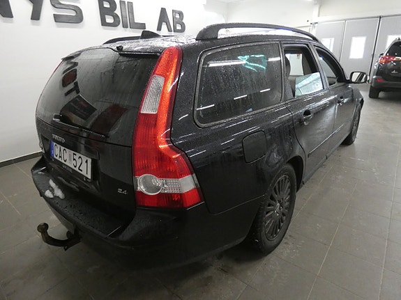 Volvo V50 5 of 15