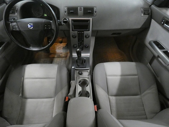 Volvo V50 11 of 15