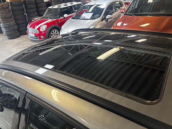 BMW 218d 8 of 8