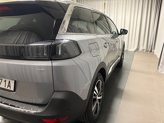 Peugeot 5008 4 of 17