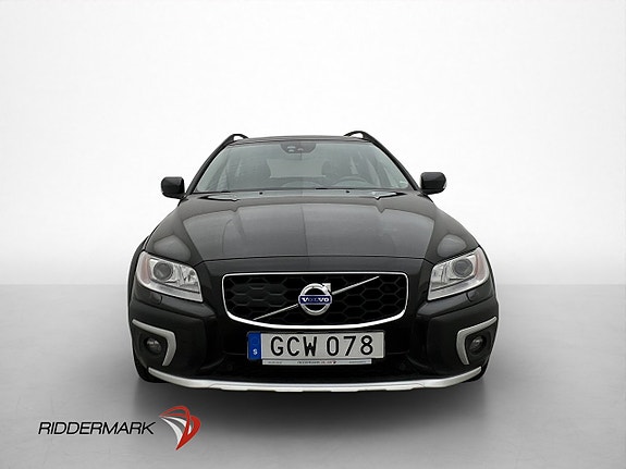 Volvo XC70 2 of 30