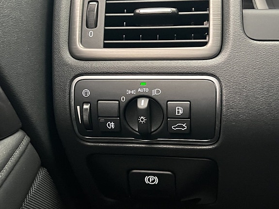 Volvo XC70 28 of 30