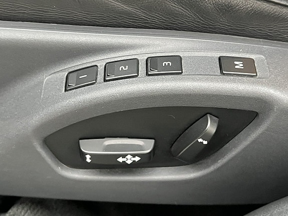 Volvo XC70 29 of 30