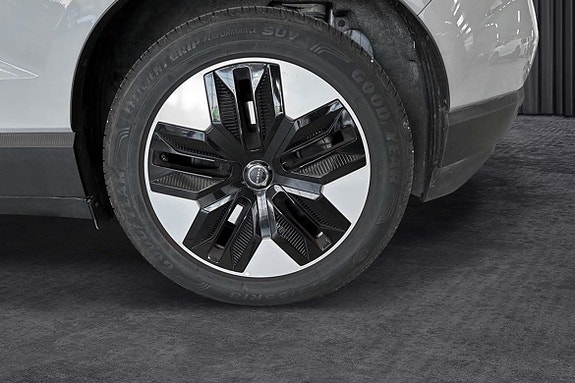 Volvo EX30 8 of 18