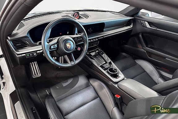 Porsche 911 Carrera 18 of 25