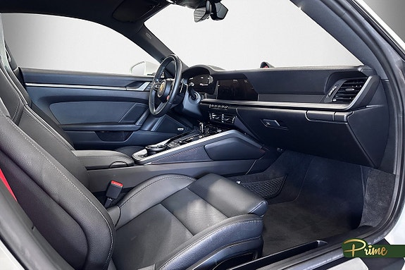 Porsche 911 Carrera 13 of 25