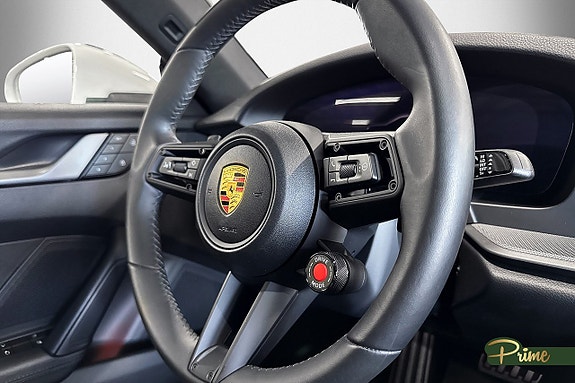 Porsche 911 Carrera 15 of 25