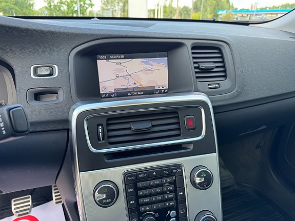 Volvo S60 12 of 19