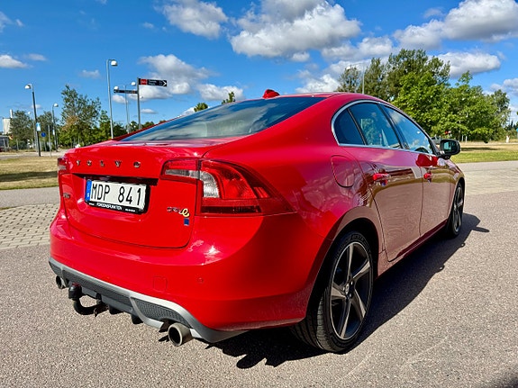 Volvo S60 4 of 19