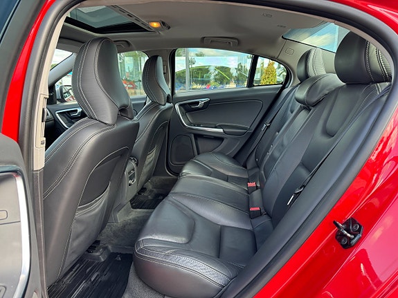 Volvo S60 18 of 19