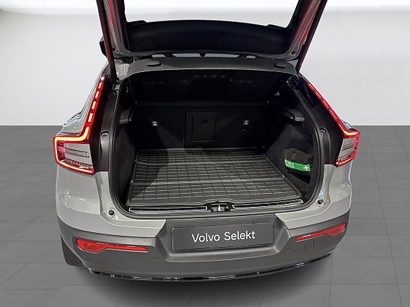 Volvo C40 12 of 24