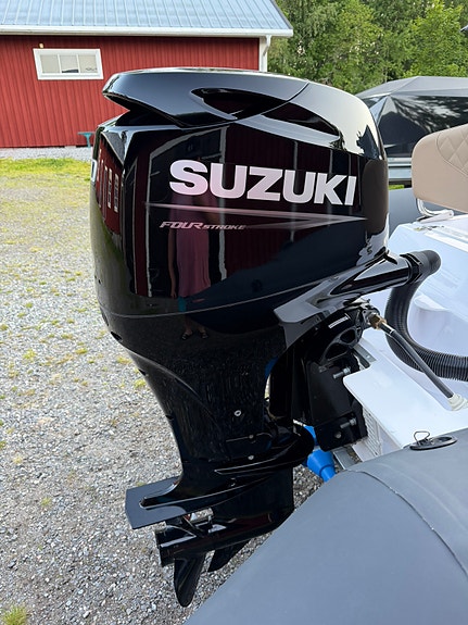 Capelli Tempest 470 Suzuki DF70 2026 8 of 9