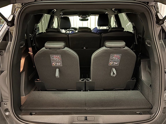 Peugeot 5008 5 of 17