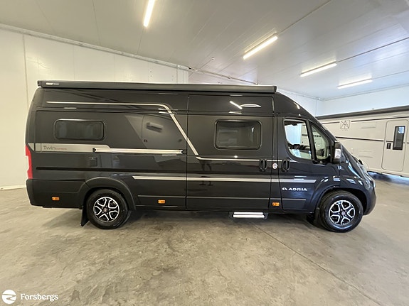 Adria TWIN 640 SGX ElSäng/ Solcell/ Automat 2 of 21