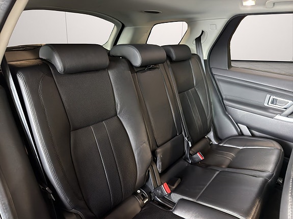 Land Rover Discovery Sport 13 of 26
