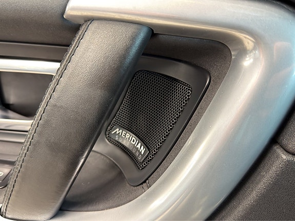 Land Rover Discovery Sport 25 of 26