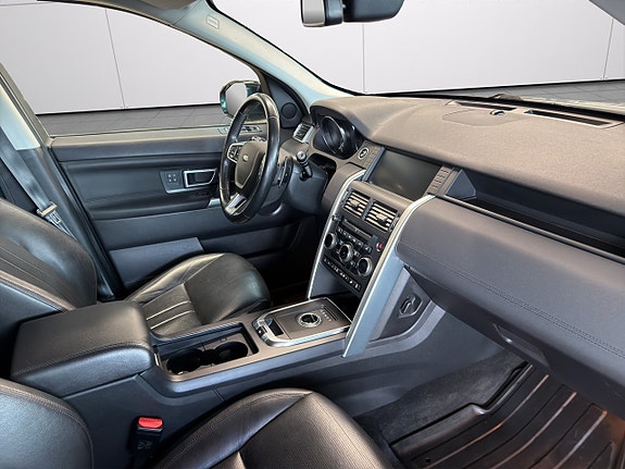 Land Rover Discovery Sport 14 of 26