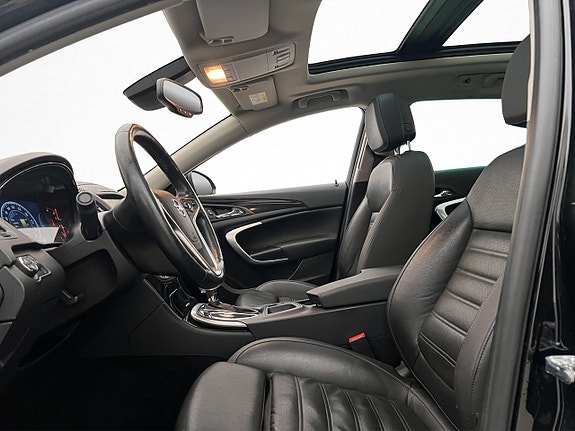Opel Insignia 12 of 30