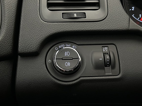 Opel Insignia 27 of 30