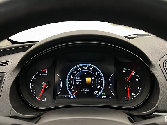 Opel Insignia 19 of 30