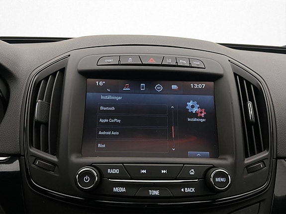 Opel Insignia 21 of 30