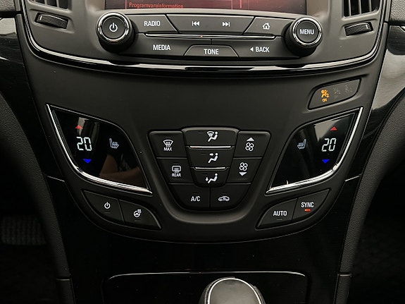 Opel Insignia 23 of 30