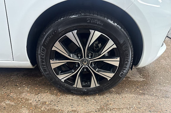 Renault Zoe 12 of 13