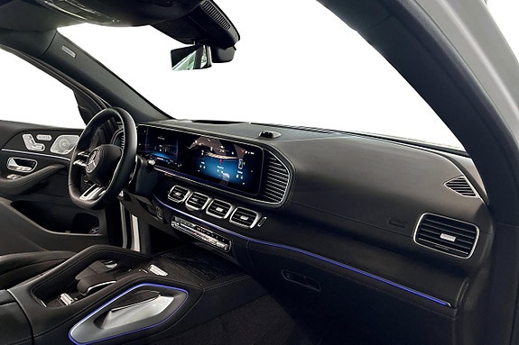 Mercedes-Benz GLE53 9 of 16
