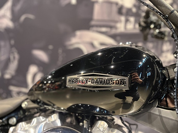 Harley-Davidson Street Bob 117 "SPARA 11.000kr" 9 of 18