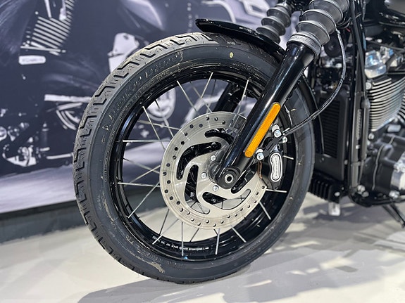 Harley-Davidson Street Bob 117 "SPARA 11.000kr" 13 of 18