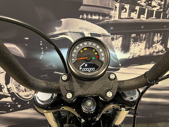 Harley-Davidson Street Bob 117 "SPARA 11.000kr" 16 of 18